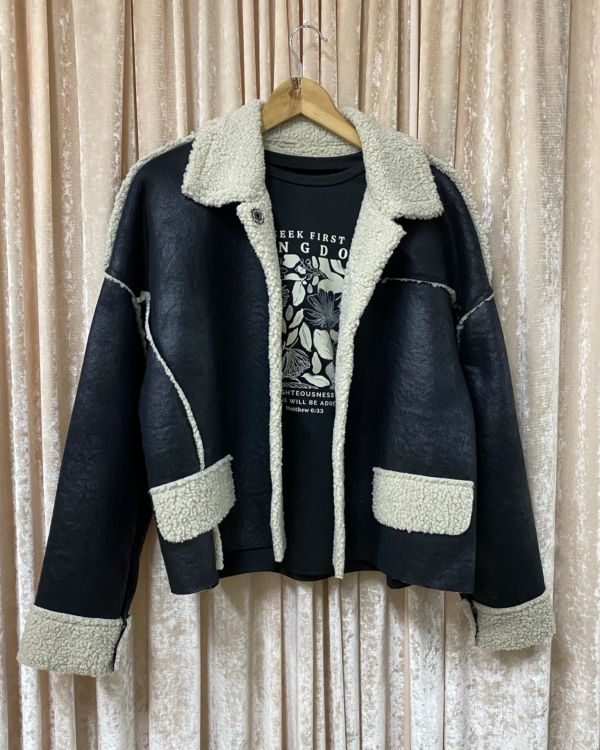 Chaqueta ovejera negra